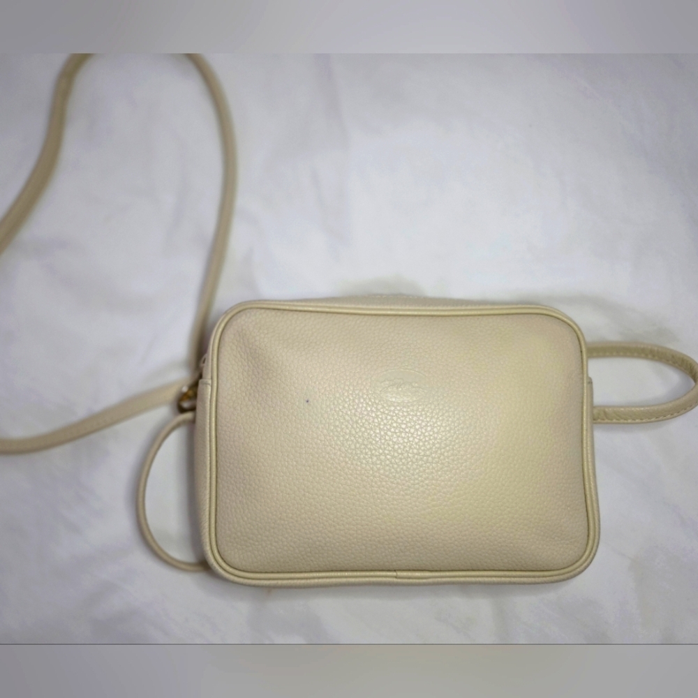 Vintage Longchamp Off White/ Cream Pebbled Grain Leather Crossbody Bag